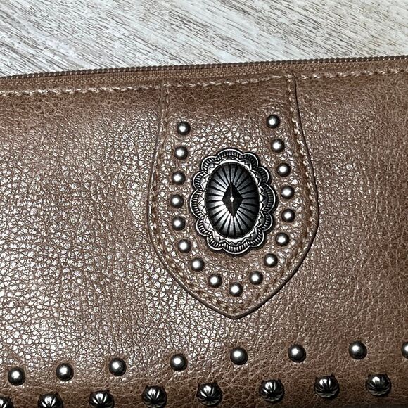 Beautiful Montana‎ West wallet wristlet - Picture 2 of 5